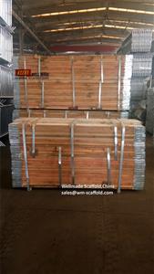 Fire Retardant Scaffold Timber Board BS2482 13ft Boards